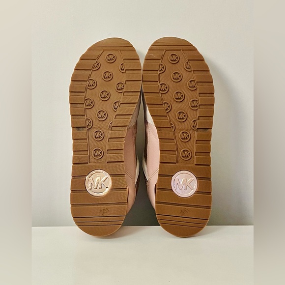 Michael Kors Wilma Trainers - Picture 5 of 6